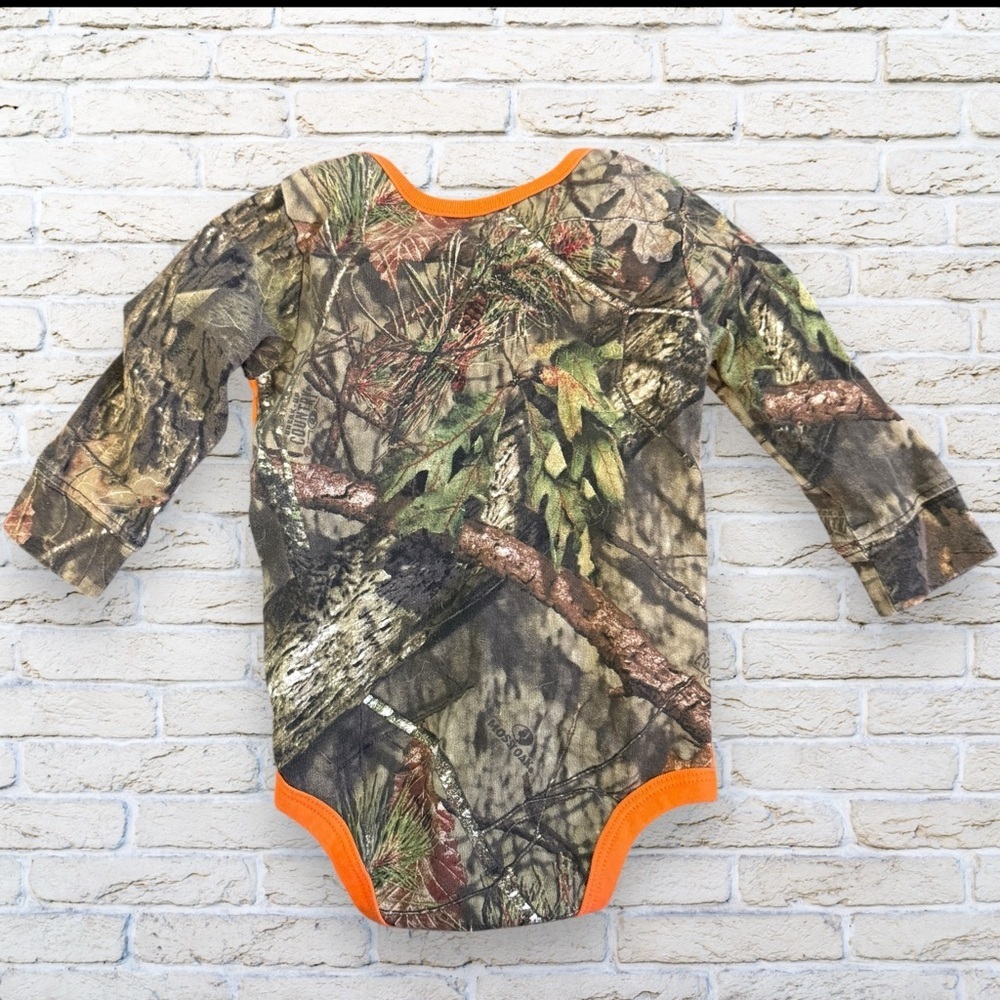Carhartt Orange and Camouflage Baby Onesie Bodysuit Size 9 month - Picture 2 of 3